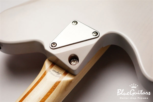 Supreme Collection Stormbreaker Bass - White Blonde #21100